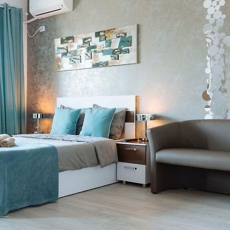 Apartamento Luxury Flat 9 Near Metro Bucarest Exterior foto