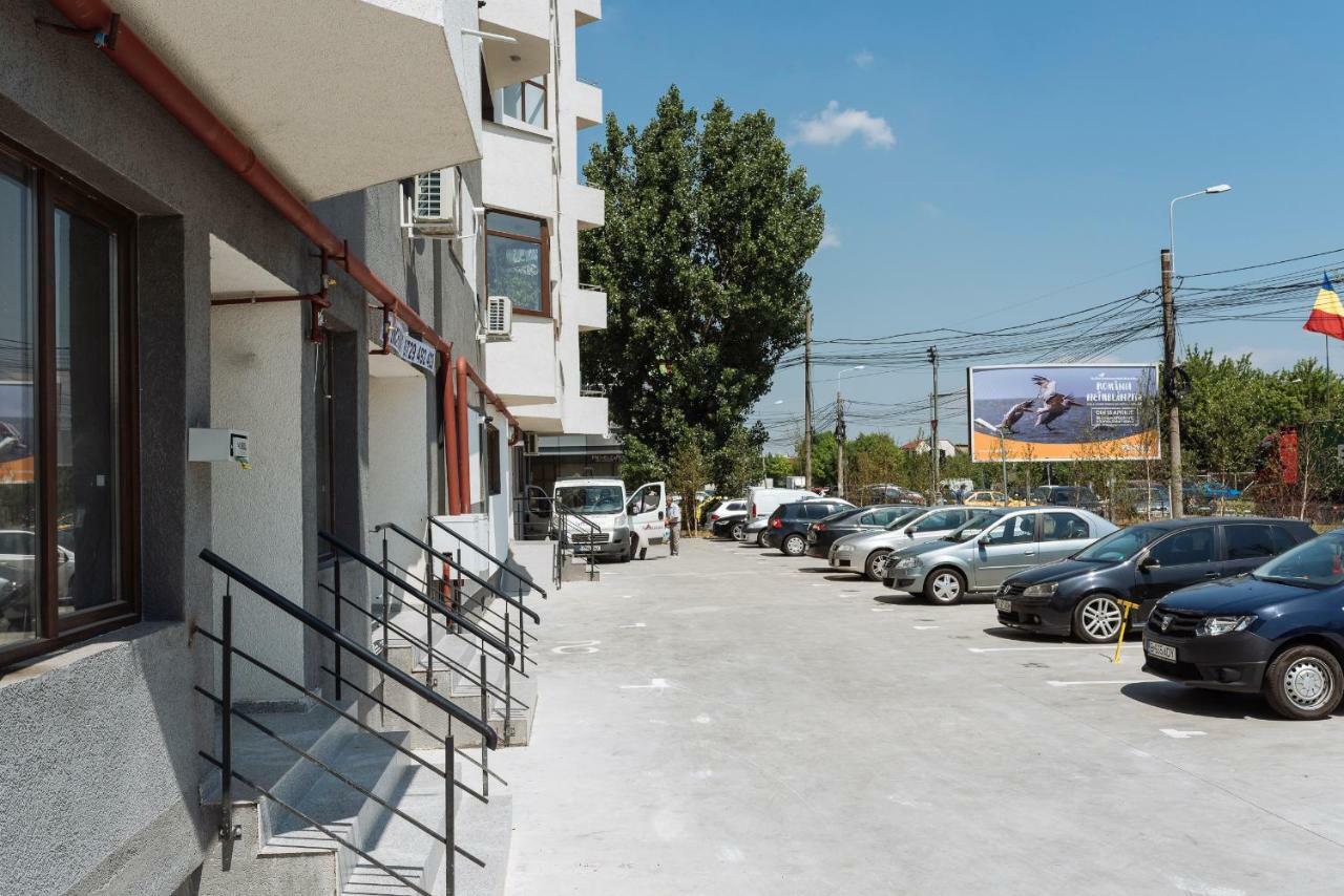 Apartamento Luxury Flat 9 Near Metro Bucarest Exterior foto