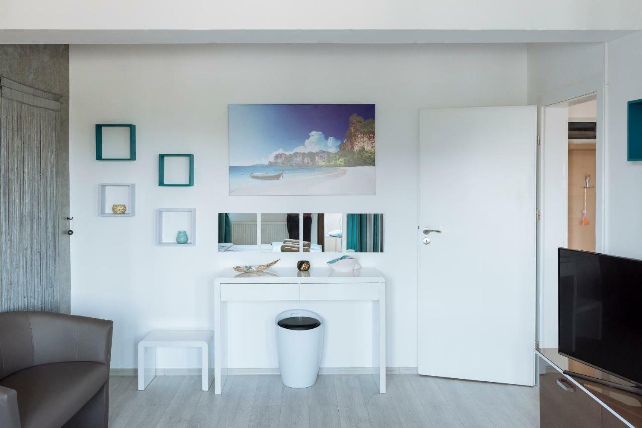 Apartamento Luxury Flat 9 Near Metro Bucarest Exterior foto