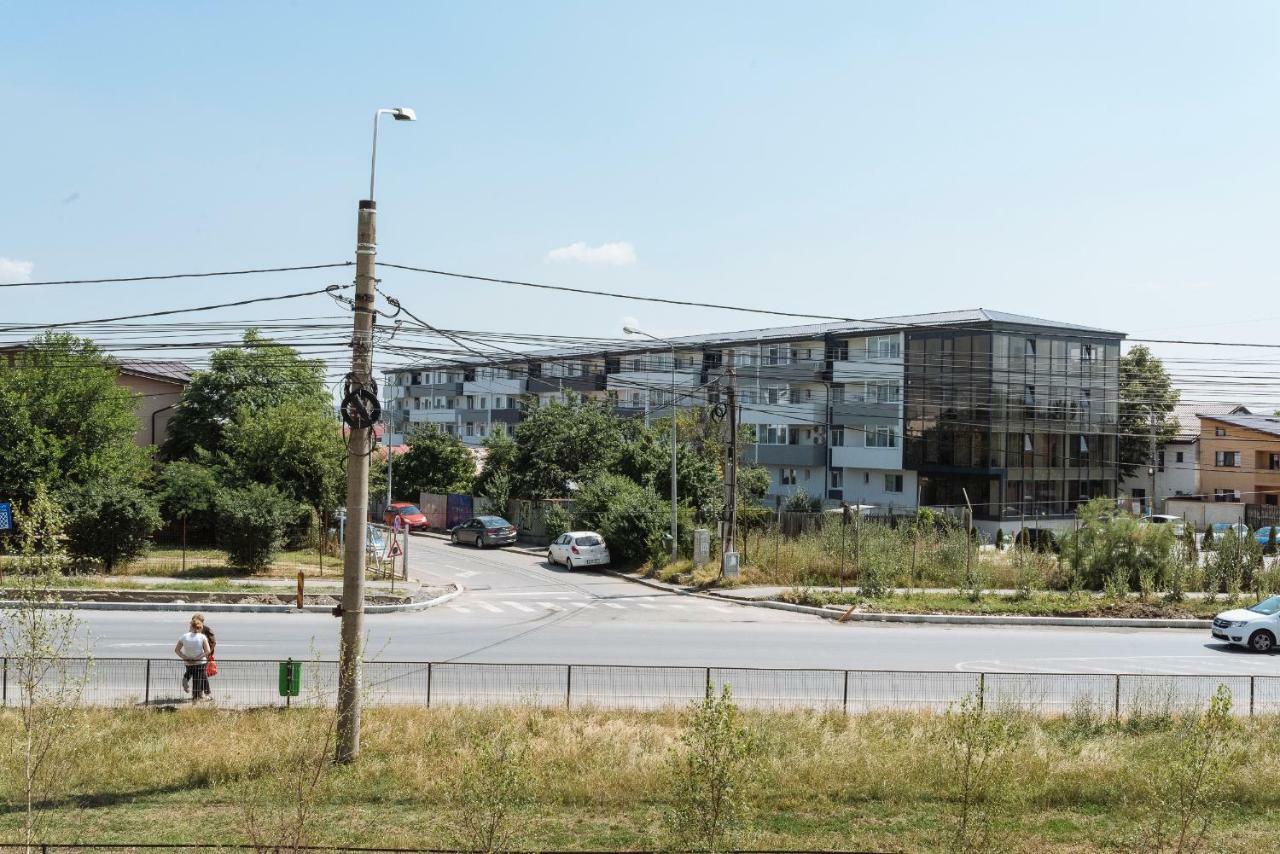 Apartamento Luxury Flat 9 Near Metro Bucarest Exterior foto