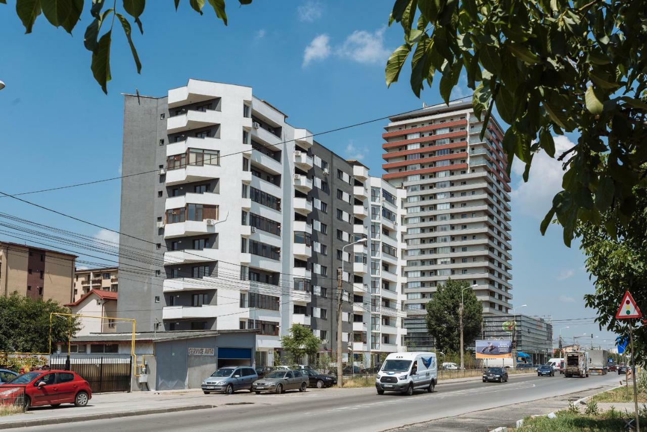 Apartamento Luxury Flat 9 Near Metro Bucarest Exterior foto